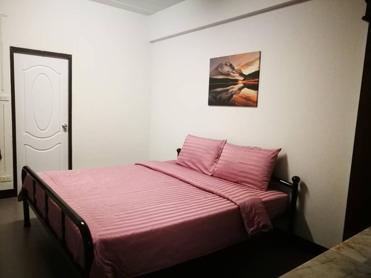 Duangdren Apartment Chiang Mai Buitenkant foto